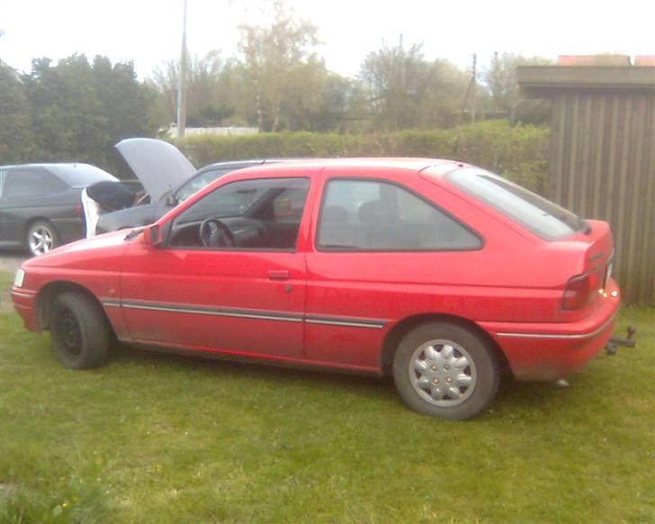 Ford Escort CLX [SOLGT] billede 4