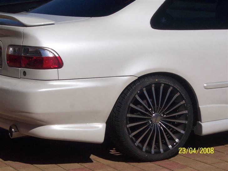 Honda civic coupe  - Her kan man se farve skift billede 16