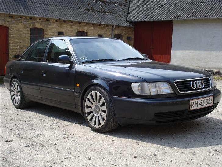 Audi A6 Limousine 2,6 V6 SOLGT billede 1