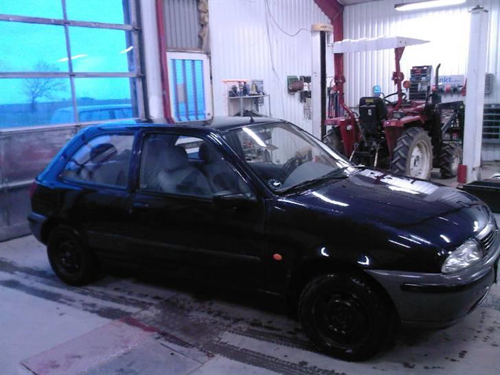 Mazda 121 1,3LX 3D SOLGT billede 3