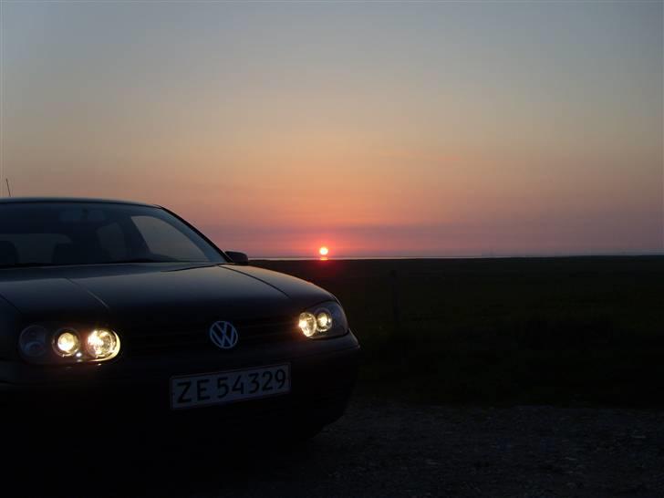 VW Golf IV TDI - Her ser i Heidi med nye kontaktlinser, på en romantisk tur ved vandet omkring aftentide! ;D billede 5