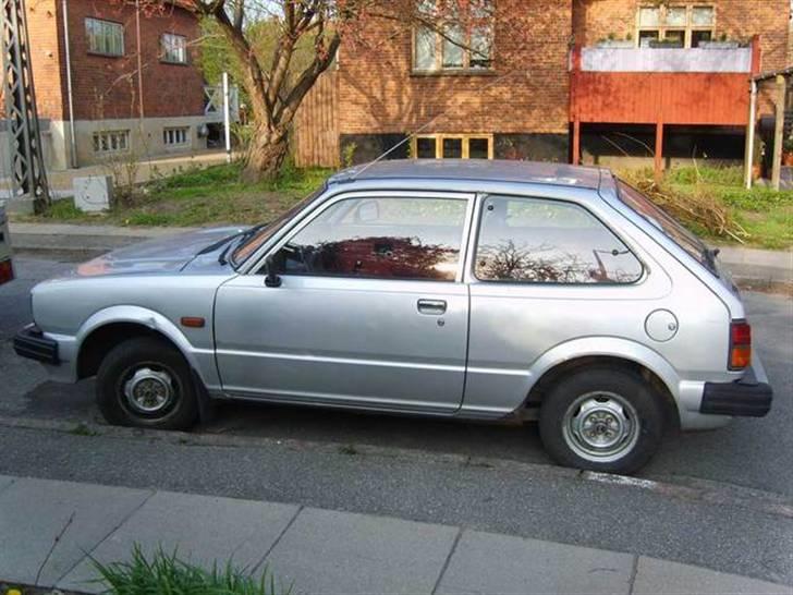 Honda civic 1,3 3d "solgt" billede 4