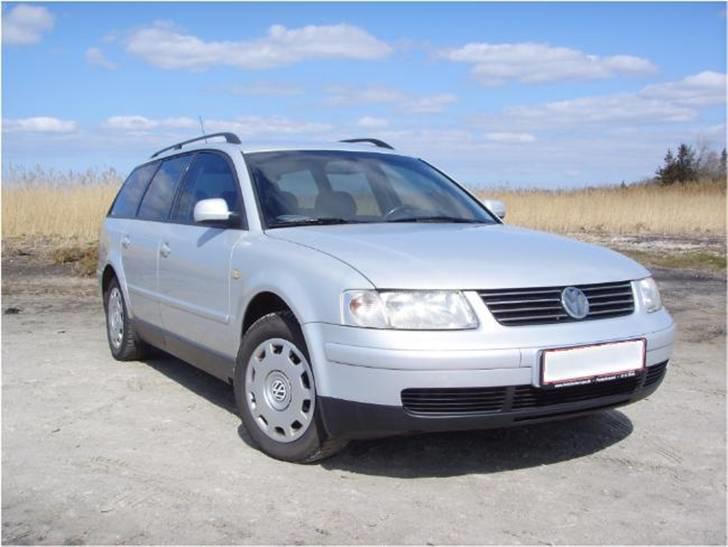 VW Passat 2,8 V6 - *SOLGT* billede 1