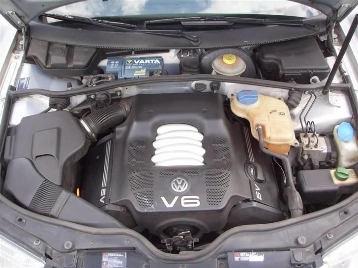 VW Passat 2,8 V6 - *SOLGT* billede 8