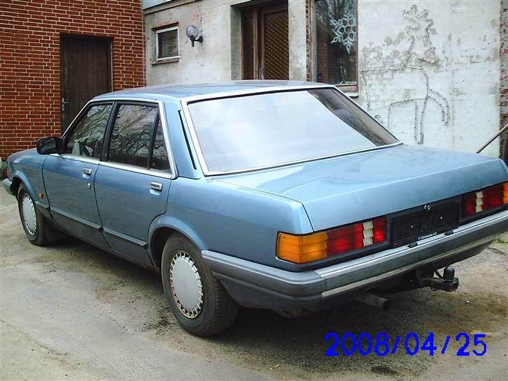 Ford Granada Savoy (solgt) - der er en god bardisk bagpå sådan en granada... og så er der jydekrog på... billede 5