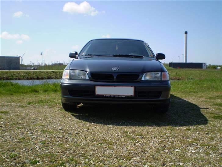 Toyota Carina E SOLGT! billede 2