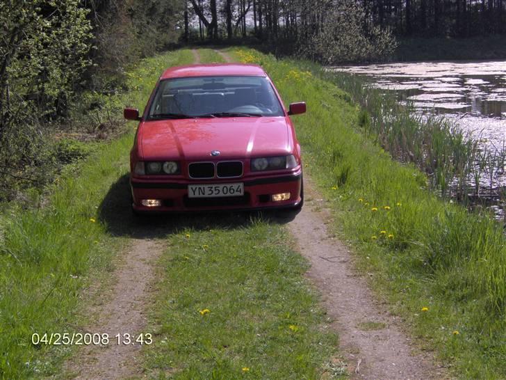 BMW E36 325i "totalskadet" billede 11