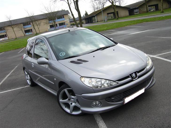 Peugeot 206 billede 1