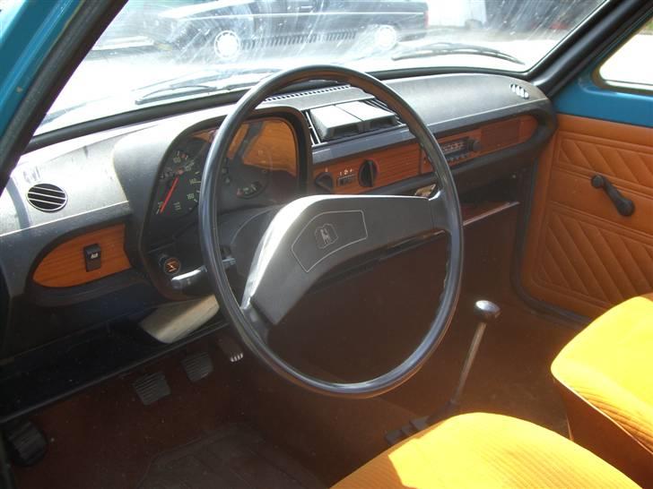 VW Polo 1 L *Orginalen*  - Rattet og instrumentbord. billede 4