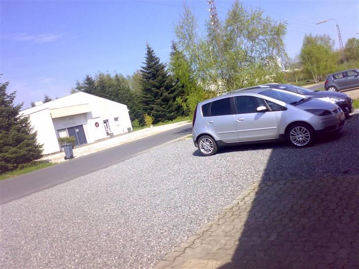 Mitsubishi colt insport - så er sommer dækkene på igen :) billede 2