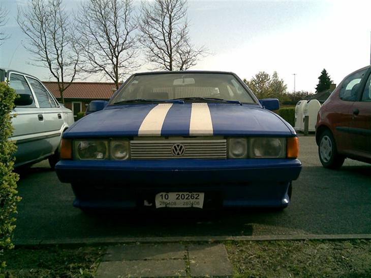 {{currentPhoto.altText}} billede {{currentPhoto.number}}