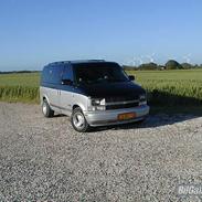 Chevrolet Astro Van