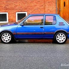 Peugeot 205 GTI 2,2L 16v HDI