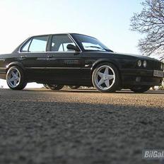 BMW 320i 