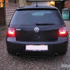 VW Golf R32 3,2V6 - *SOLGT*
