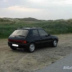 Peugeot   205 GTI1,9 Turbo 6Speed