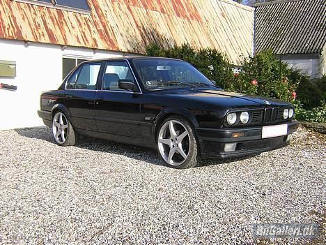 BMW 320i  - Skulle lige prøve 18" ruller på den.. :o) billede 8