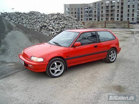 Honda Civic 16v TOTALSKADET billede 2