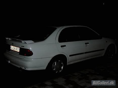 Nissan Almera 1,6 SR **SOLGT** billede 4