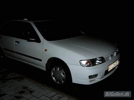 Nissan Almera 1,6 SR **SOLGT** billede 5