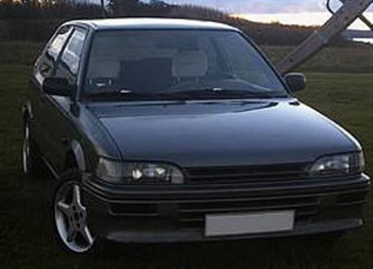 Toyota Corolla (Totalskadet) billede 1