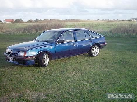 Opel Ascona 1.8i GT *Solgt* billede 3