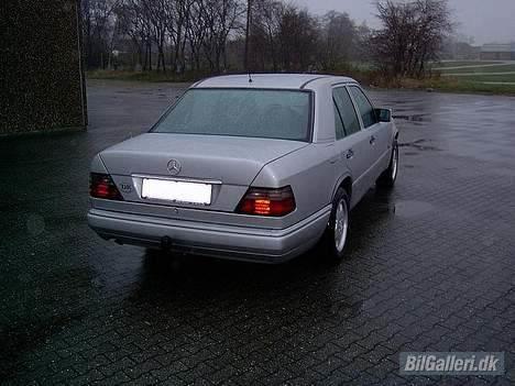 Mercedes Benz E300 3.0 D billede 4