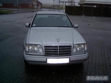 Mercedes Benz E300 3.0 D billede 3