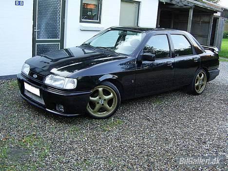 Ford Sierra R.I.P - er den ikk fin?? Og lakken er 16 år gammel.. :-D billede 1
