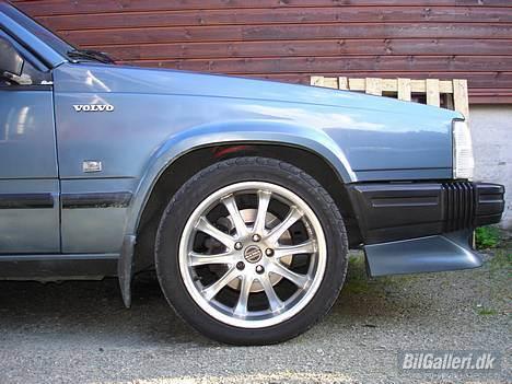 Volvo 745 Turbo Intercooler - 40mm er ikke mye på en volvo :P billede 3