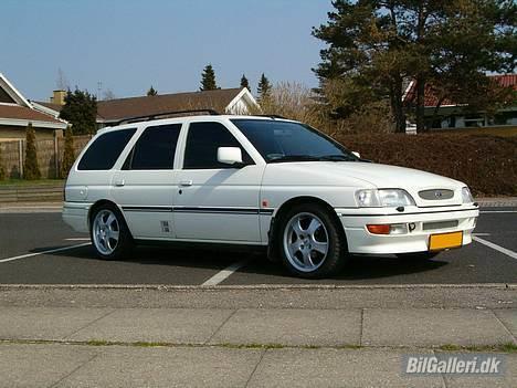Ford escort van sport solgt billede 1