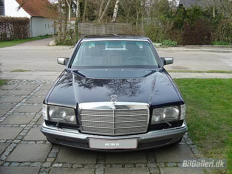 Mercedes Benz 280 SE W126  - Når du ser den her front i dit bakspejl på motorvejen så flyt dig venligst tak !! billede 2