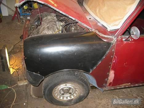 Mini 1000 - De næste billedet er under istandsættelsen, ny forskærm og trekant stykker osv, osv, osv. billede 5