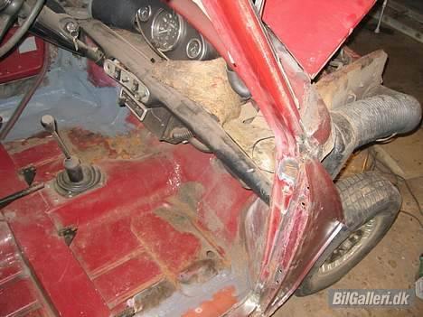 Mini 1000 - Tja det er svært at finde et sted der ikke er blevet svejset på billede 9