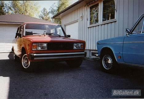 Lada 2105 - Det er ikke plader på den endnu, de kommer til nyttår.  billede 5