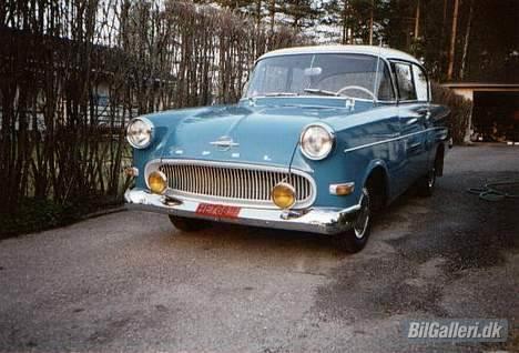 Opel 1200 - Bosch tåkelygter hører med  billede 2