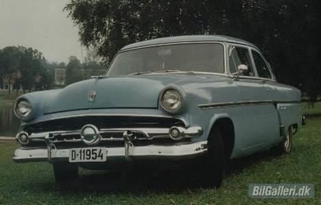 Amerikaner Ford Customline Tudor - Blekager de dårlige billeder. De er scannede, og/eller mørke, men andre billeder kommer om en stund billede 1