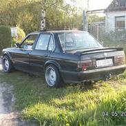 BMW E30 320i