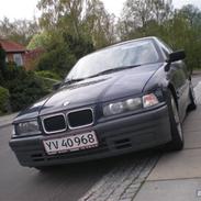 BMW 316i - E36