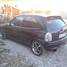 Opel Corsa b 16V solgt!
