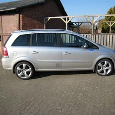 Opel Zafira Flexivan 1.9 CDTI