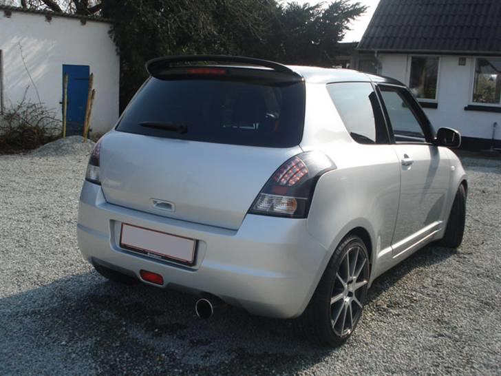 Suzuki Swift SOLGT billede 9