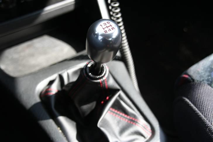 Honda Civic VTi EK4 - Gearknob og shiftboot fra en Civic Type R billede 11