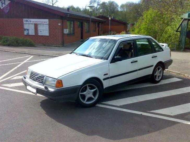 Volvo 440 DL ***SOLGT*** billede 1