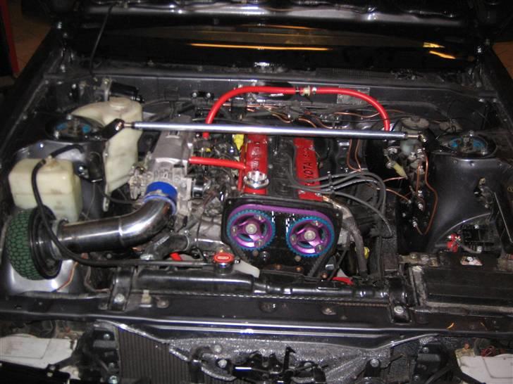 Toyota AE86 Coupé - Gamle motor billede 7