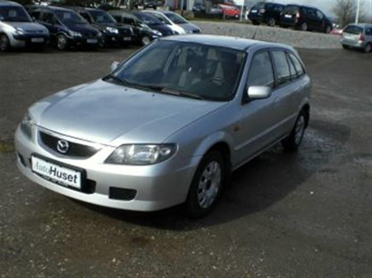 Mazda 323F BJ diesel billede 4