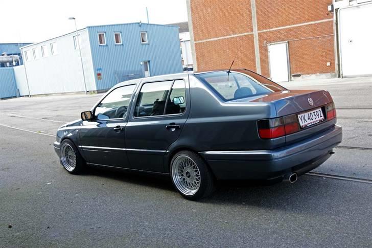 VW vento glx totalskadet billede 9