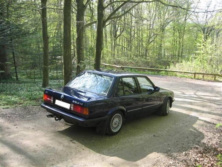 BMW                                   E30 324td billede 20