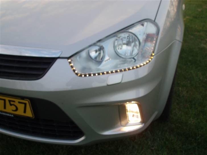 Ford C-MAX  - total fede audi-look dioder i forlygterne (købt ved matronics.dk) billede 15