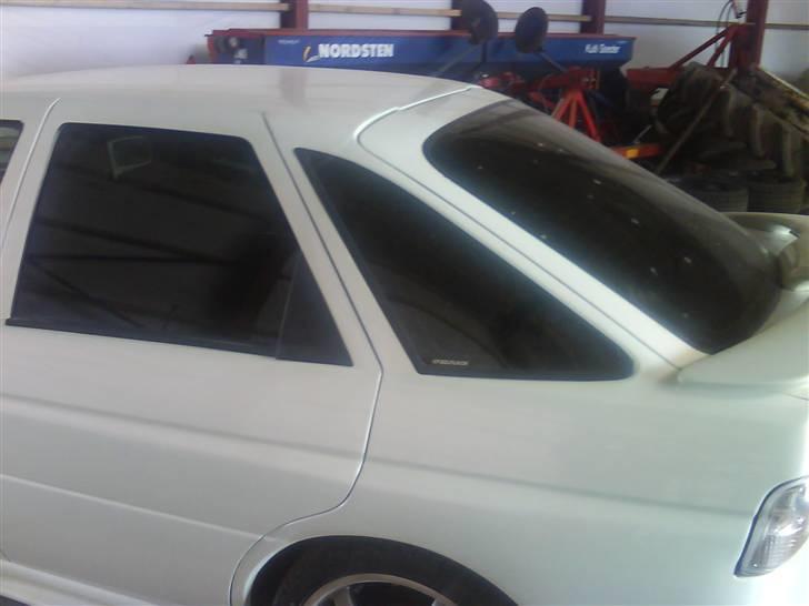 Ford escort // SOLGT billede 2